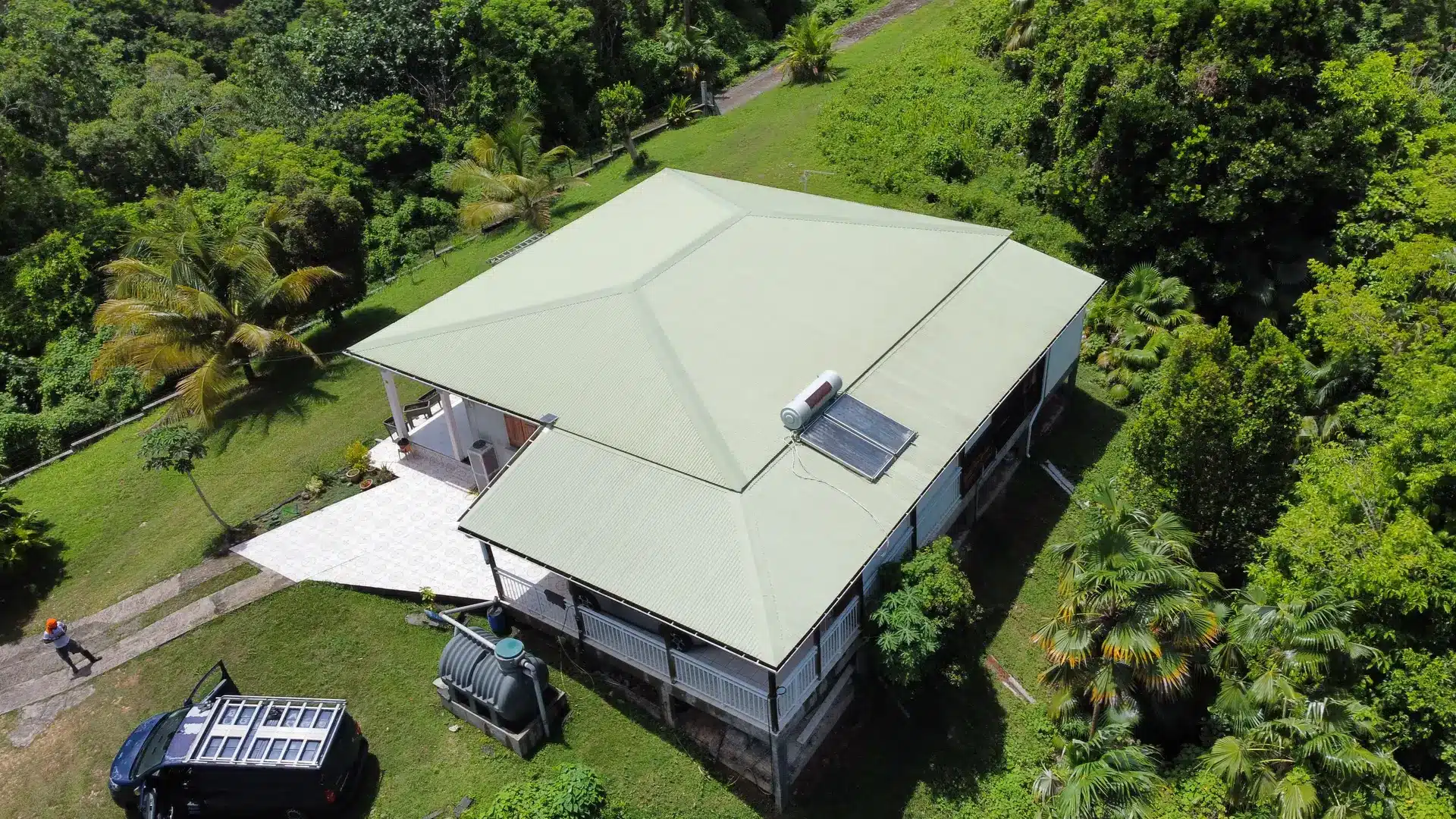 Lavage haute pression villa toiture et accès